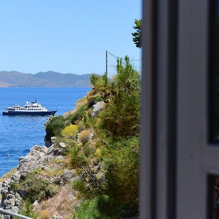 Douskos Beach House Apartment Hydra  Luaran gambar