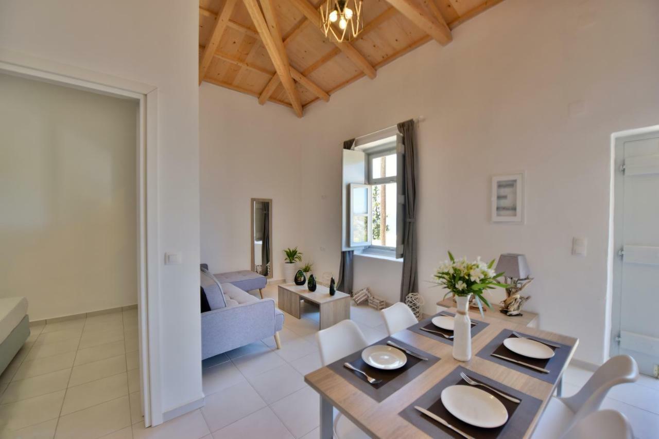 Douskos Beach House Apartment Hydra  Luaran gambar